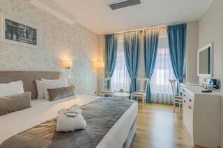 Отель New Era Hotel Бухарест Улучшенный номер Делюкс-4